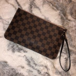 Louis Vuitton Neverfull Pouch/Pouchette